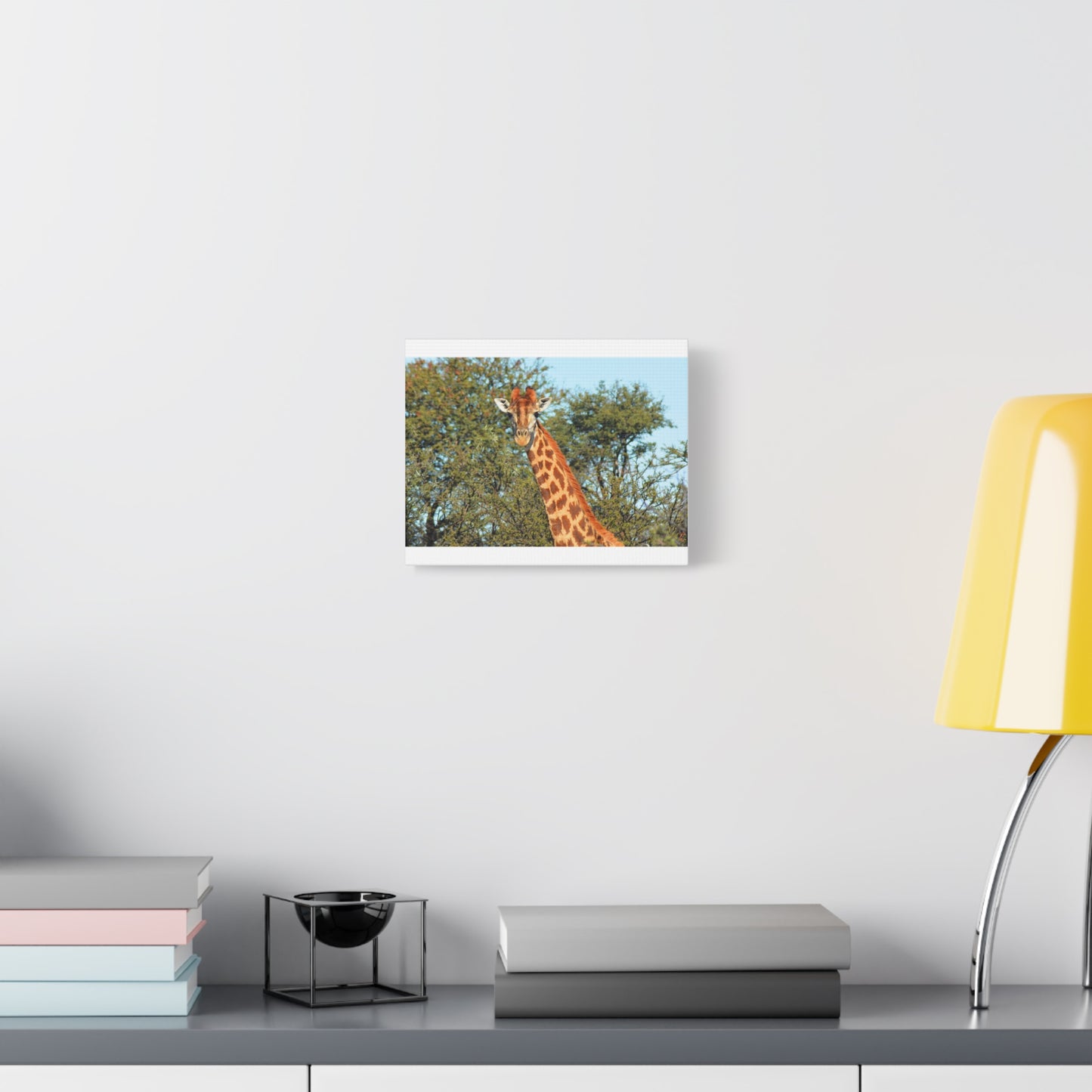 Elegant Giraffe Canvas