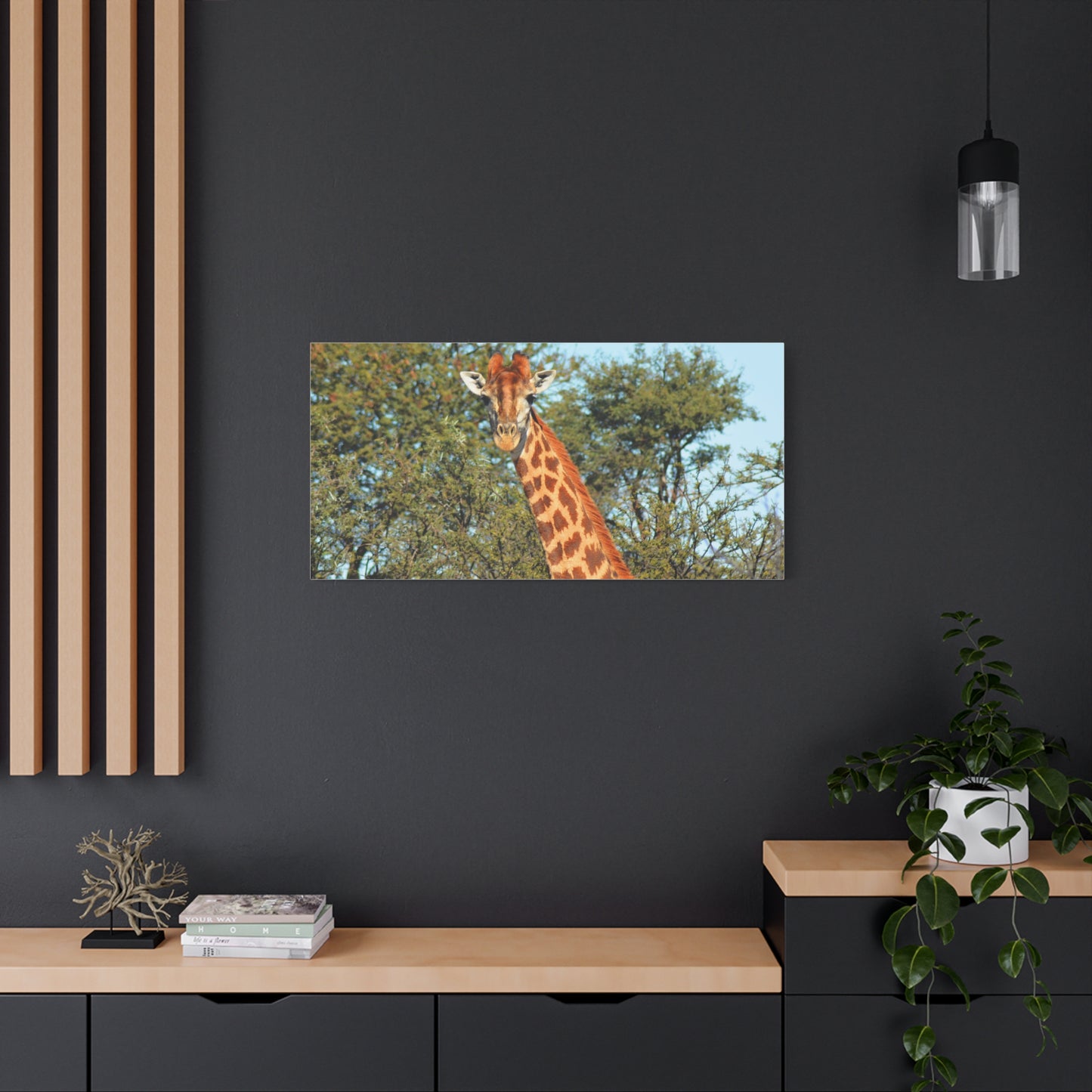 Elegant Giraffe Canvas