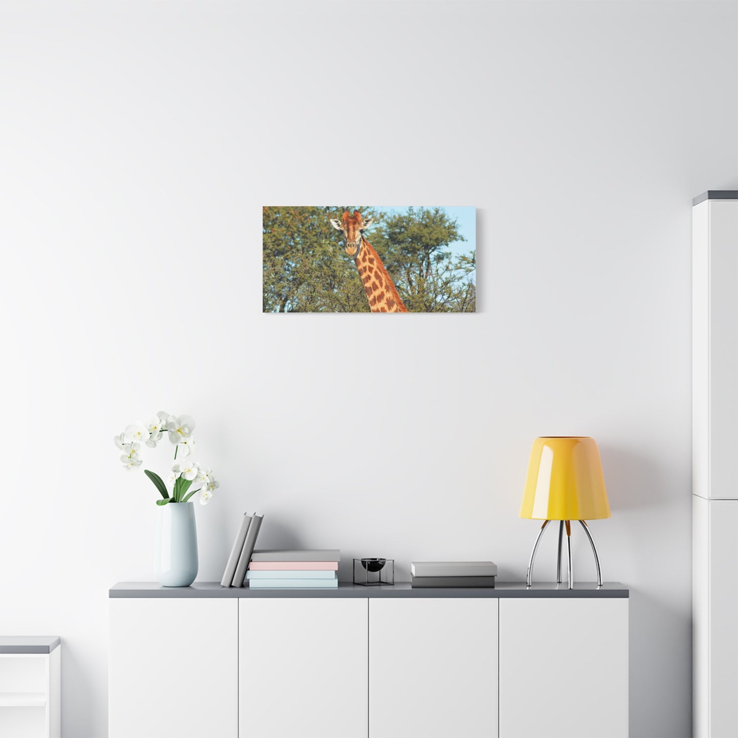 Elegant Giraffe Canvas