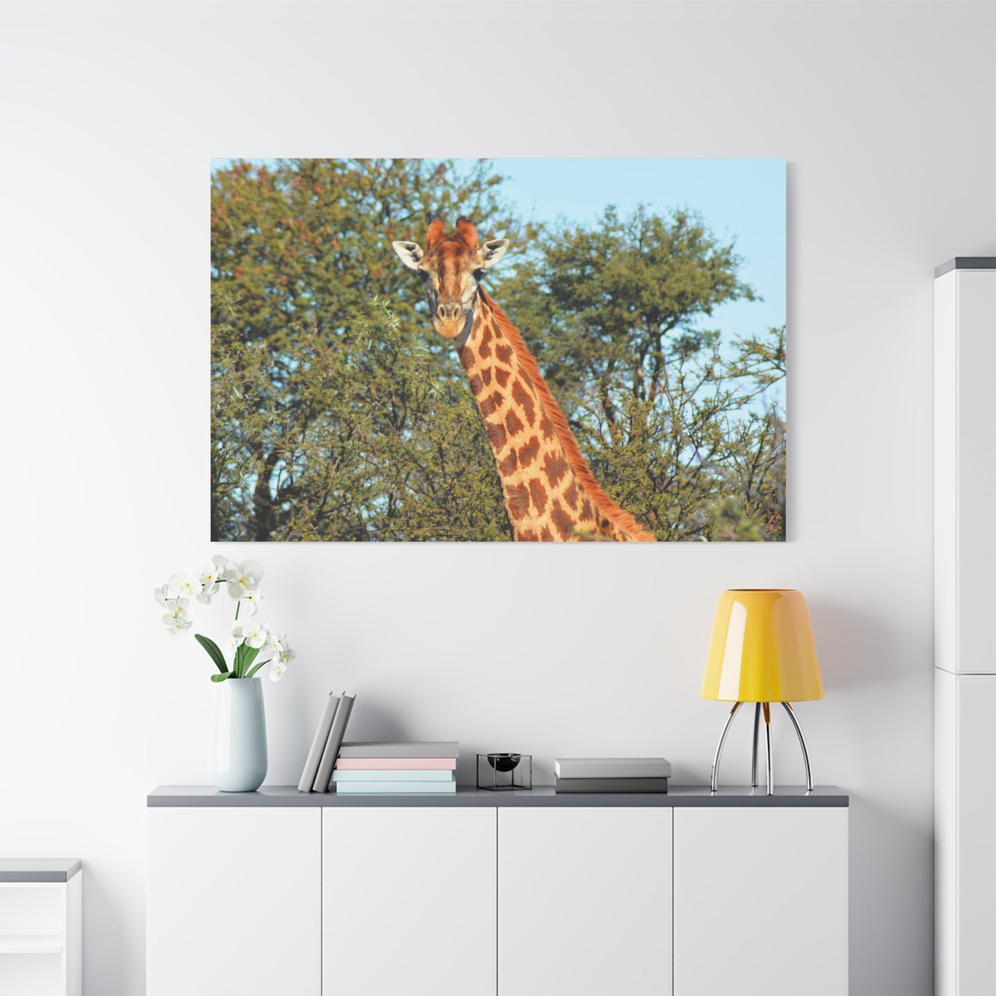 Elegant Giraffe Canvas