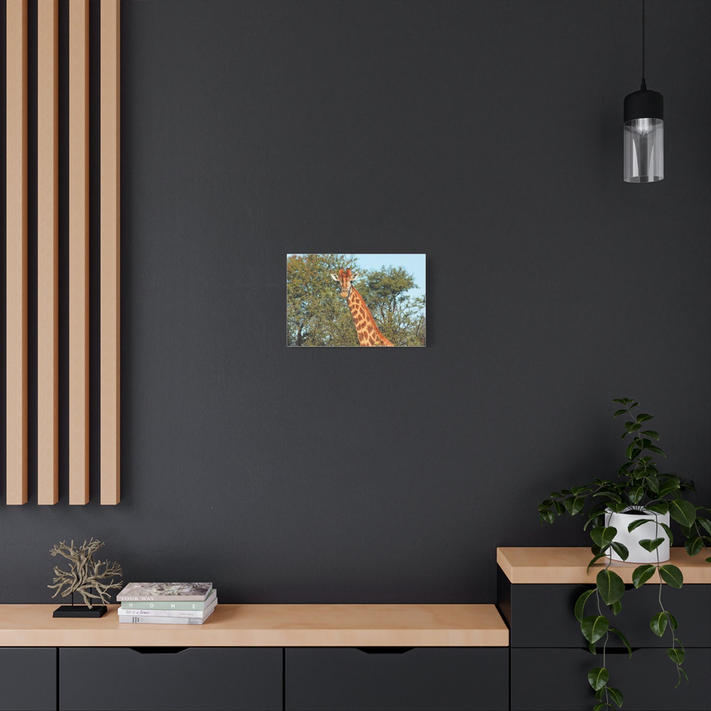 Elegant Giraffe Canvas