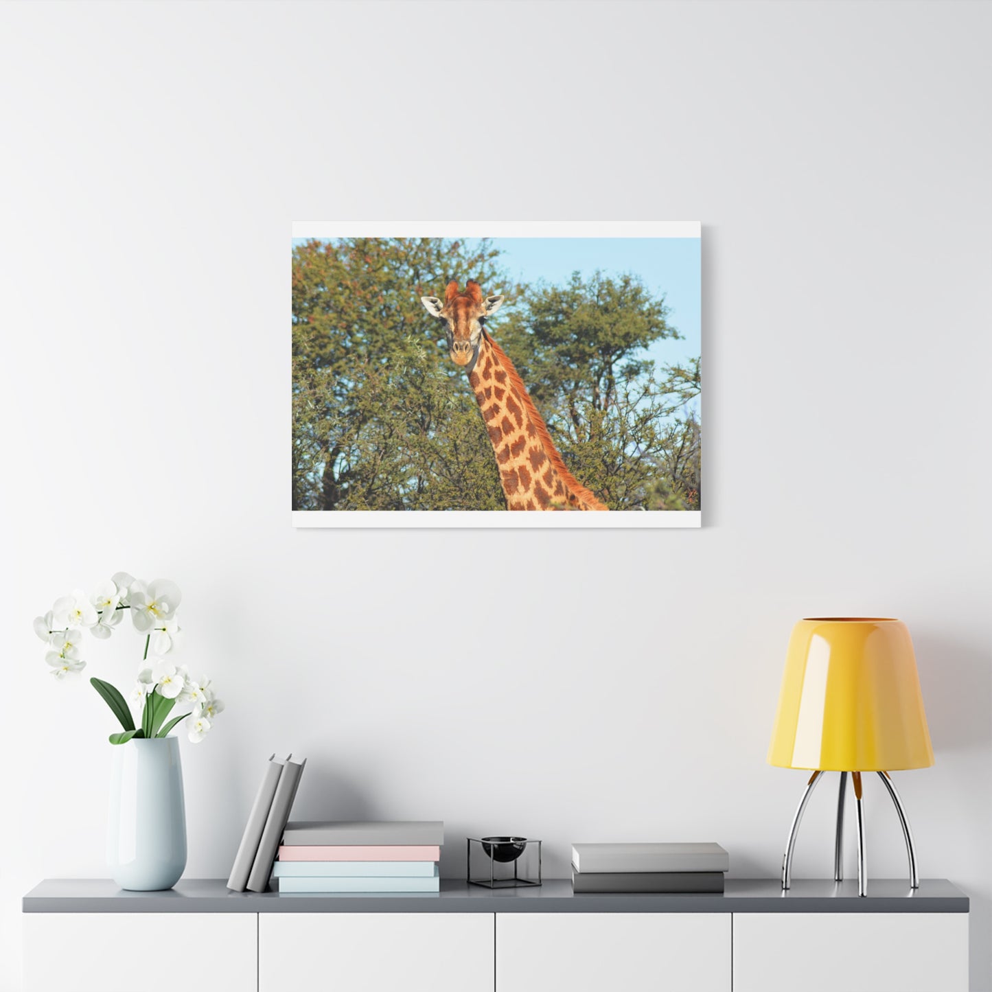 Elegant Giraffe Canvas