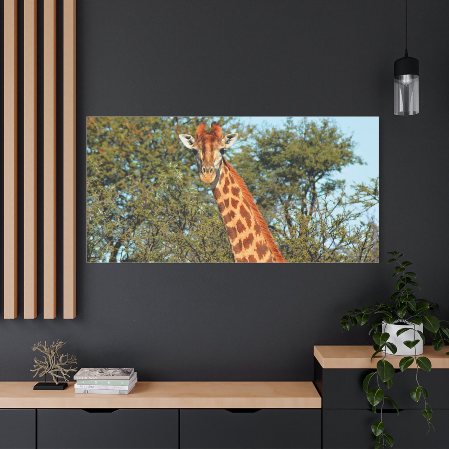 Elegant Giraffe Canvas