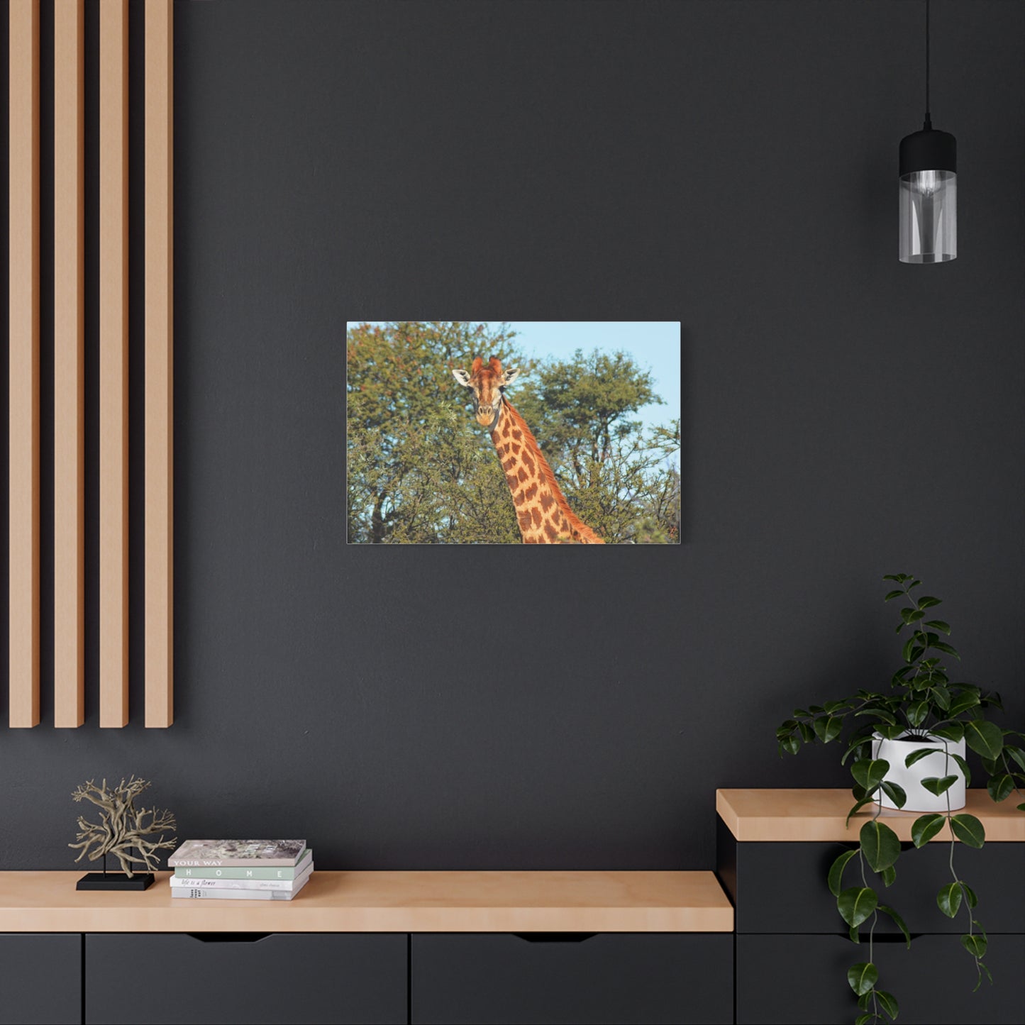 Elegant Giraffe Canvas