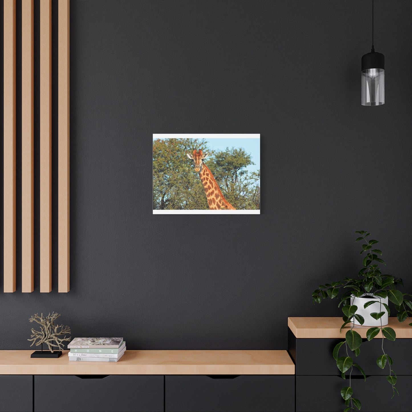 Elegant Giraffe Canvas