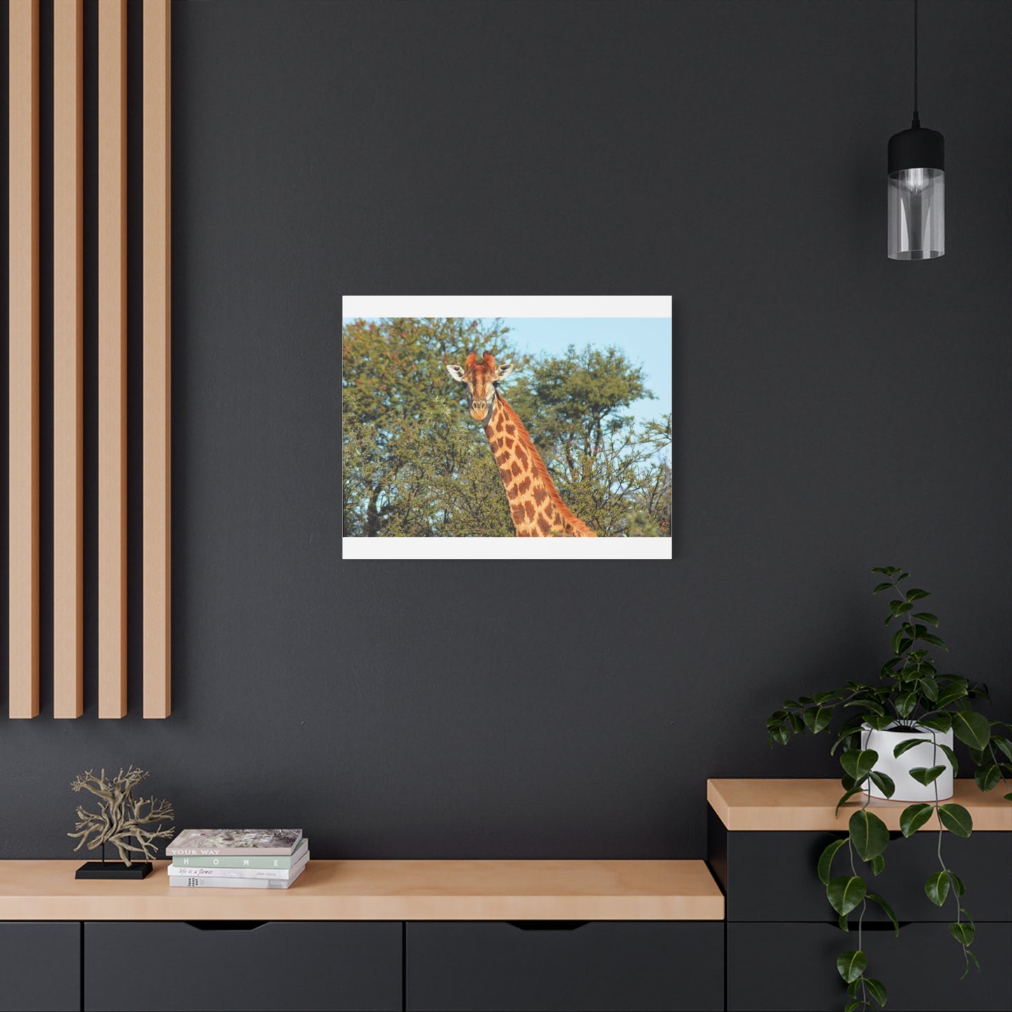 Elegant Giraffe Canvas