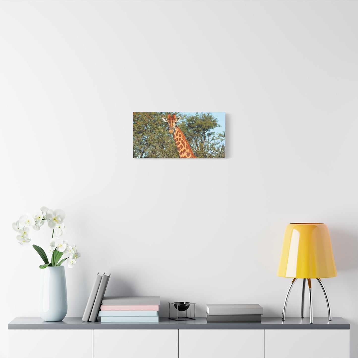 Elegant Giraffe Canvas
