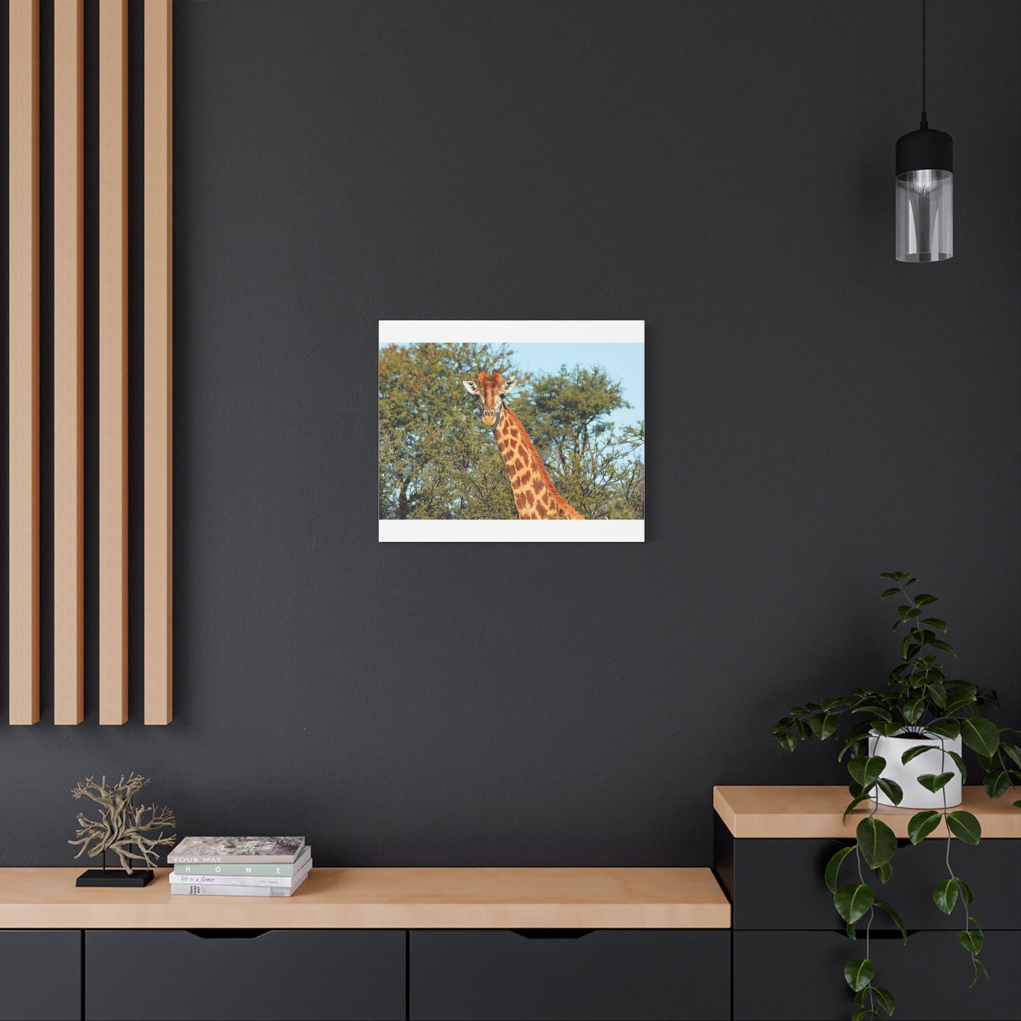 Elegant Giraffe Canvas