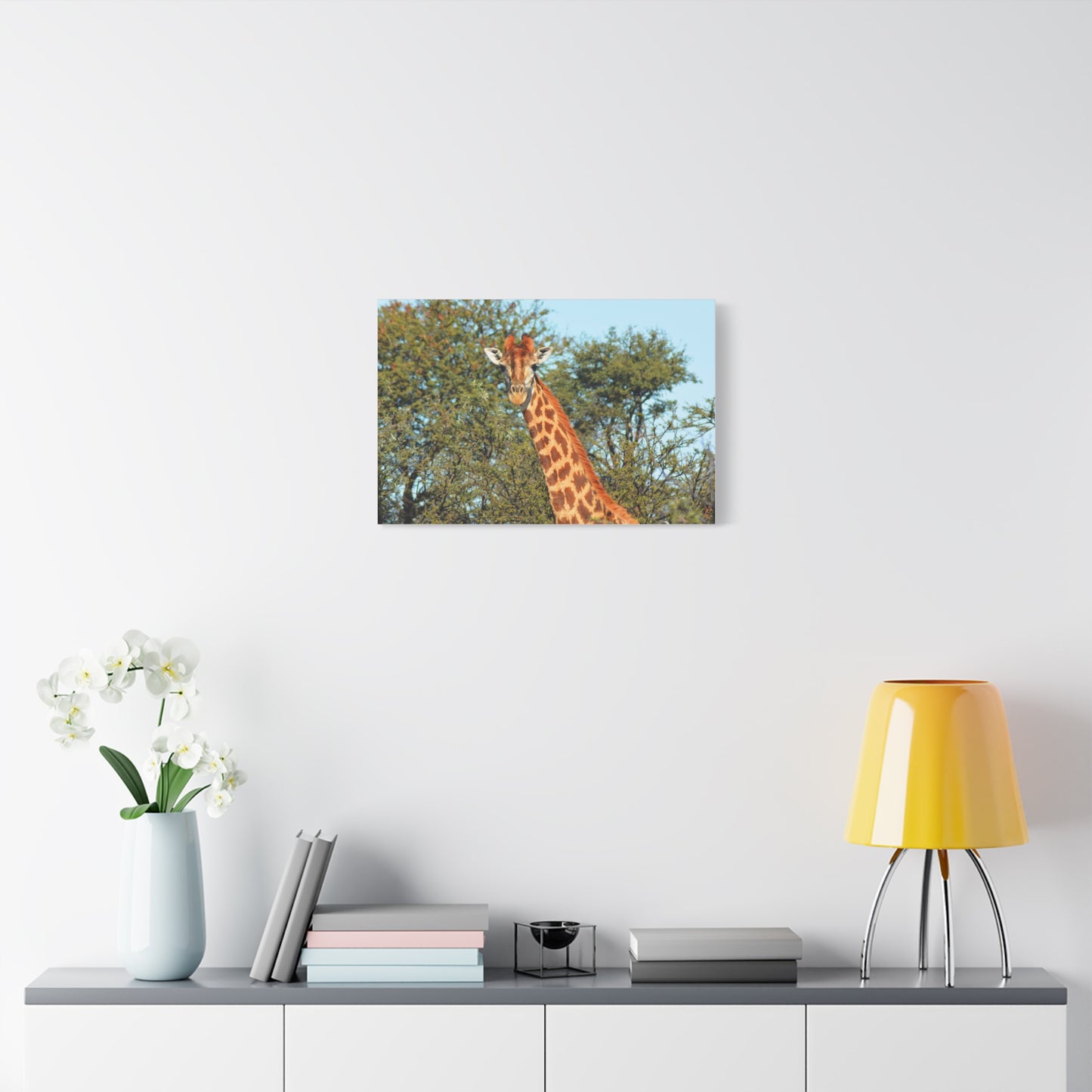 Elegant Giraffe Canvas