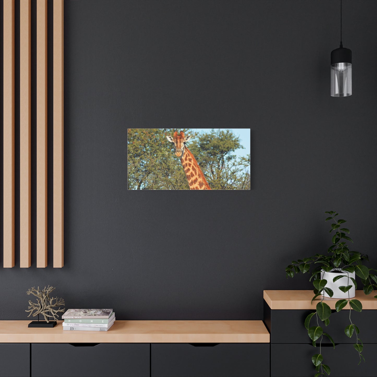 Elegant Giraffe Canvas